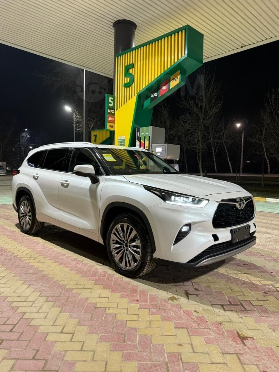 Toyota Highlander 2026 года — купить в Иркутске